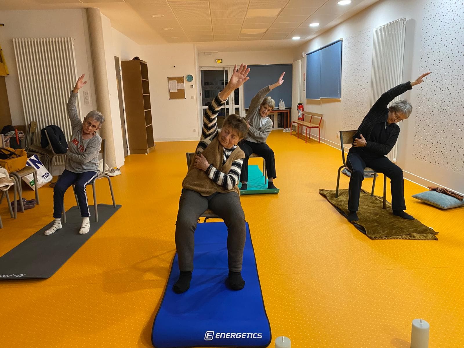 Yoga senior, pratique douce
